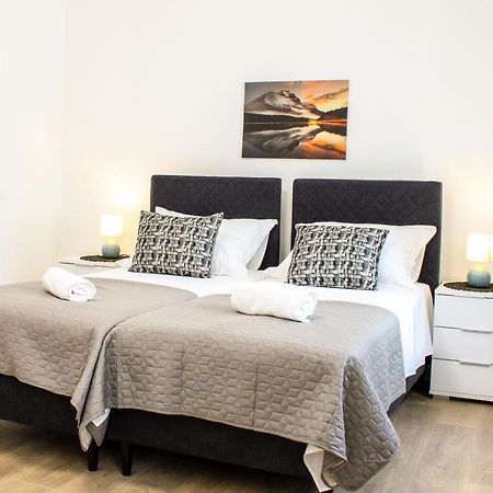 Tonka'S Beautiful Apartment In City Centre Split Exterior photo